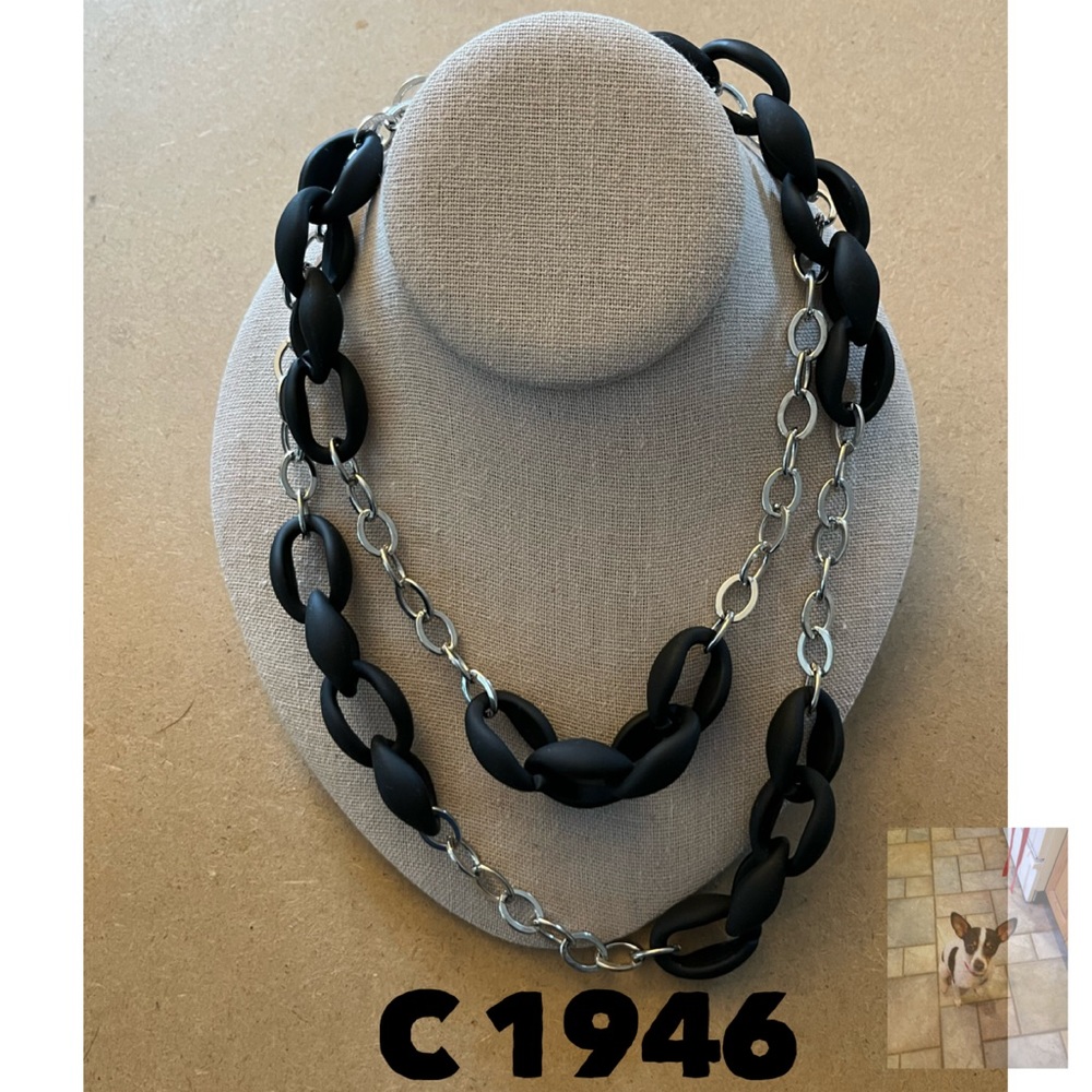 C1946 Silver Tone and Black Chain Link Long Necklace